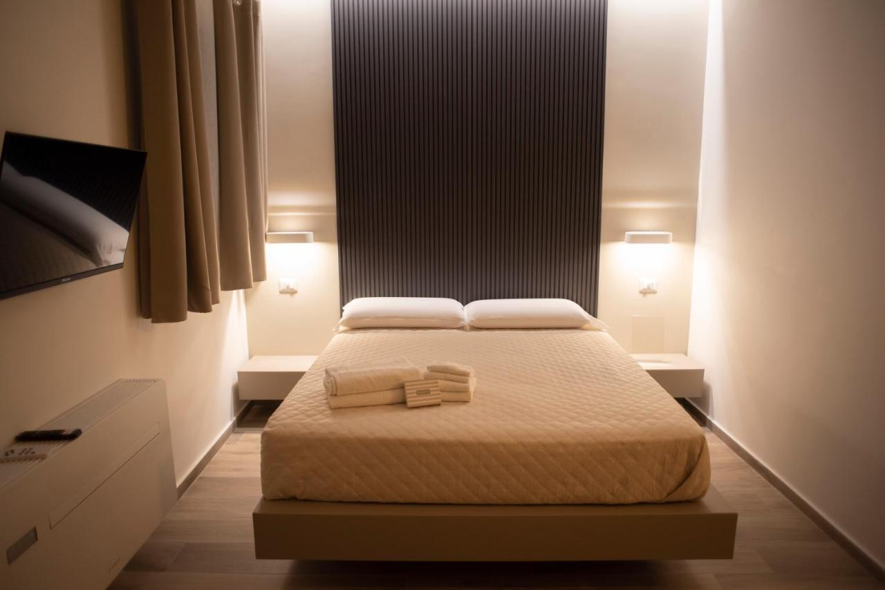 House Room Civico 56 Crotone Eksteriør bilde